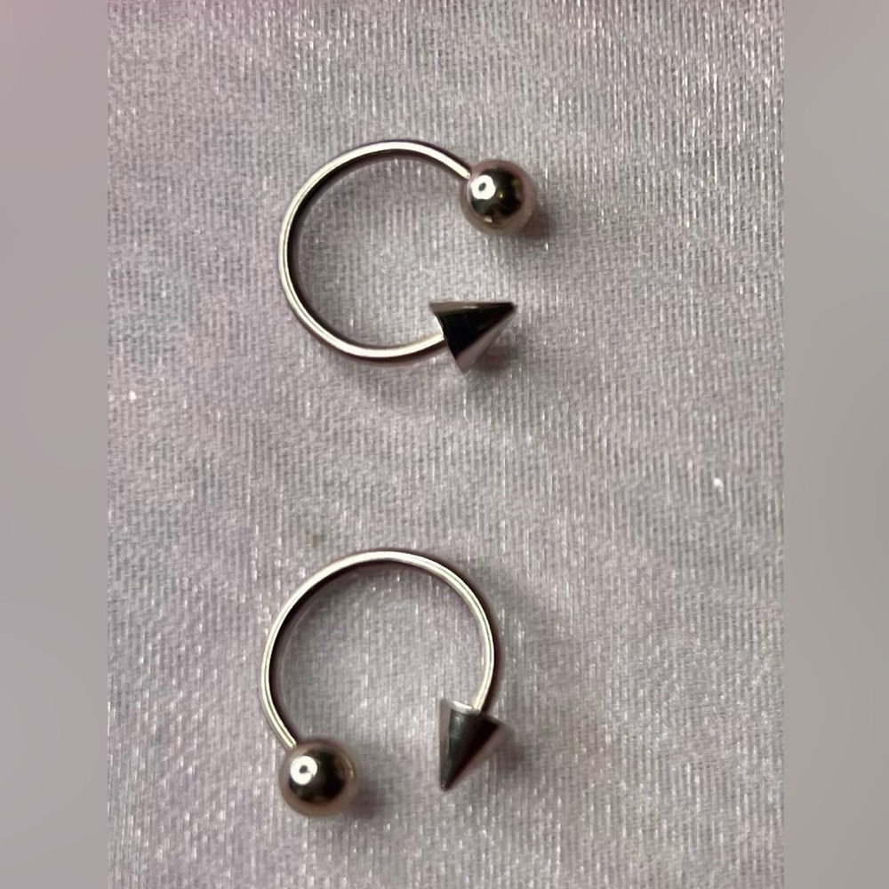 Silver Circular Barbell piecing